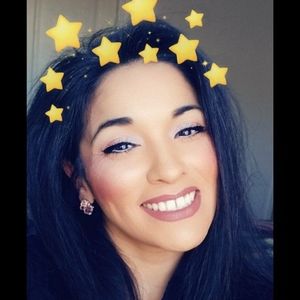 Meet your Posher, Gina